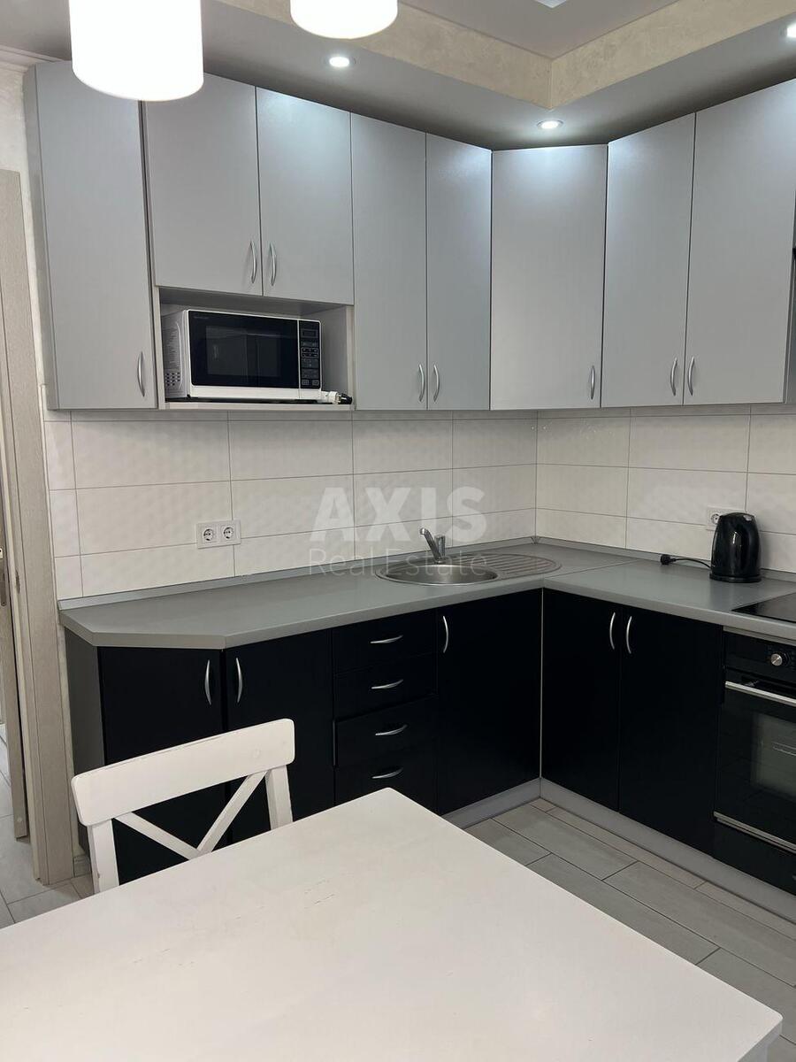 1k apartment vul. Rusovoi' Sofii' 763609