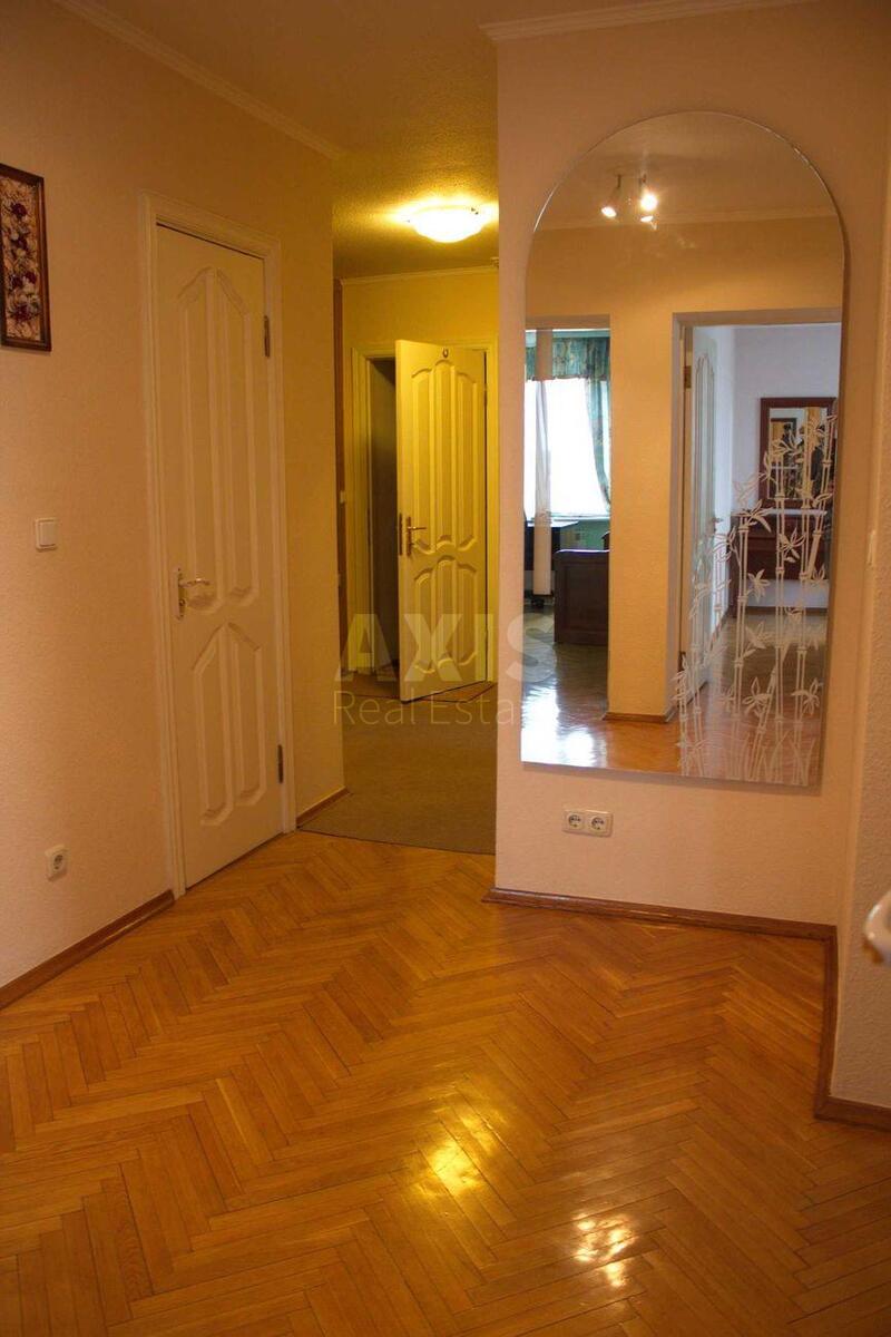3k apartment vul. Zvirynec'ka 615948112