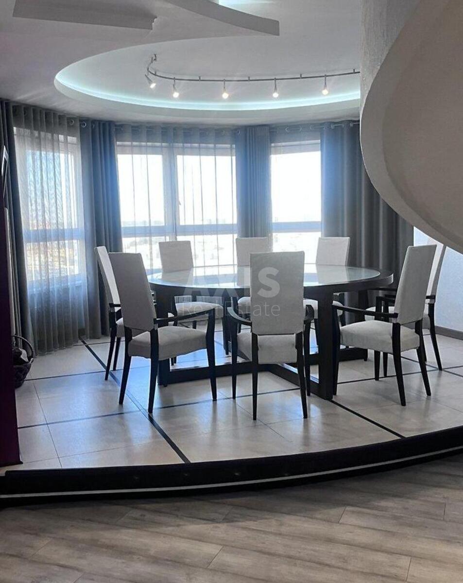 3к квартира ул. Ахматовой Анны 13Г595020