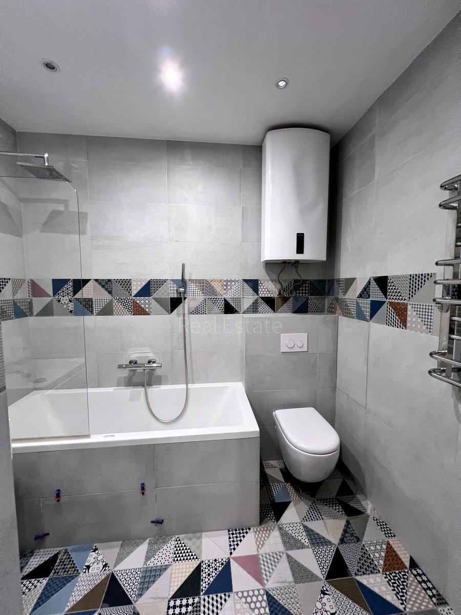 2k apartment vul. Andrjushhenka Grygorija 6Г593779