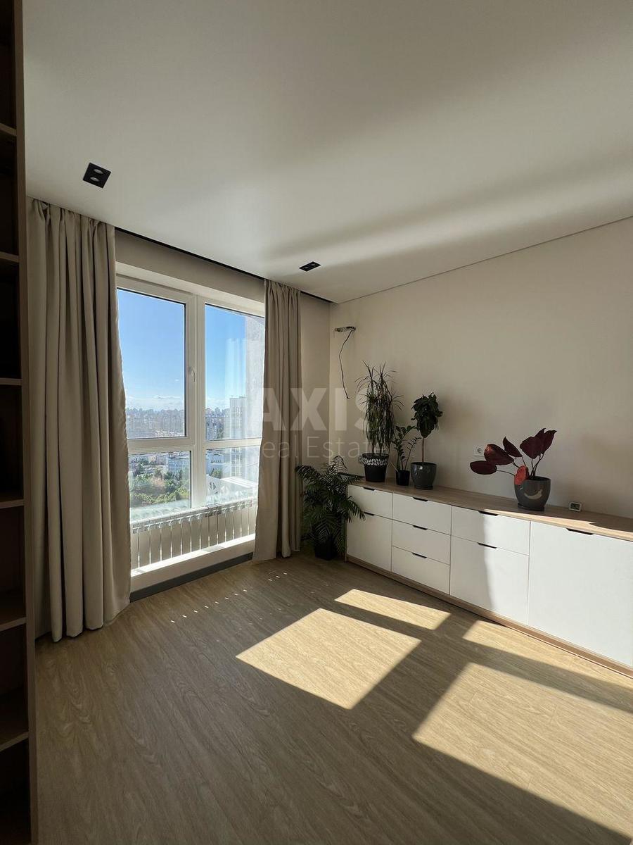 2k apartment vul. Revuc'kogo 405