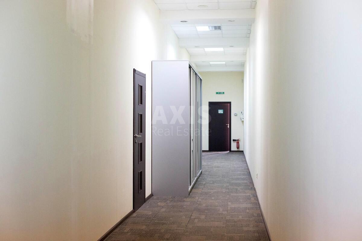 Office vul. Pymonenka Mykoly 13, 327m259258