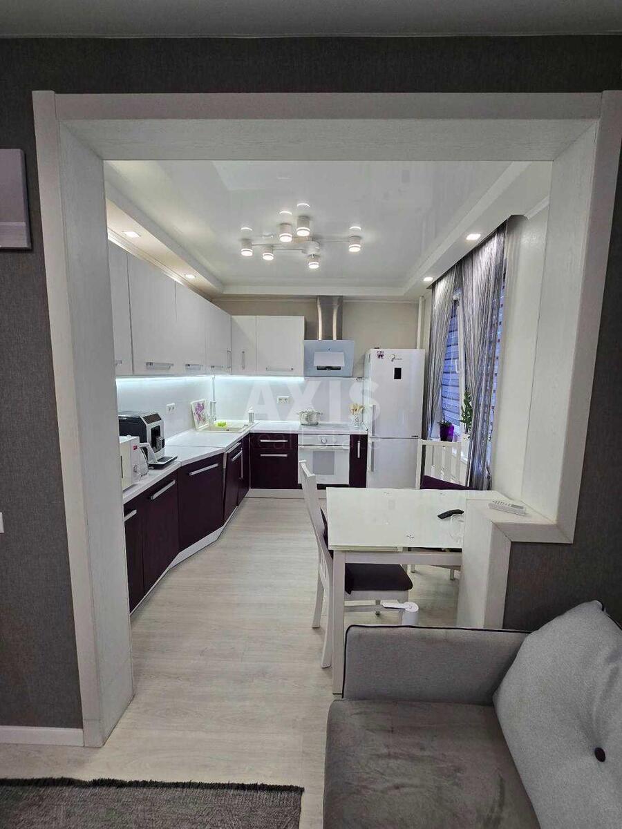 3k apartment vul. Zabolotnogo Akademika 116585010