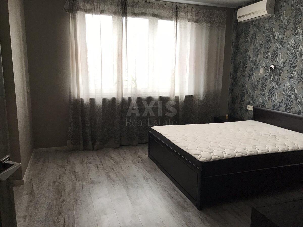 2к квартира ул. Патриарха Мстислава Скрипника 401