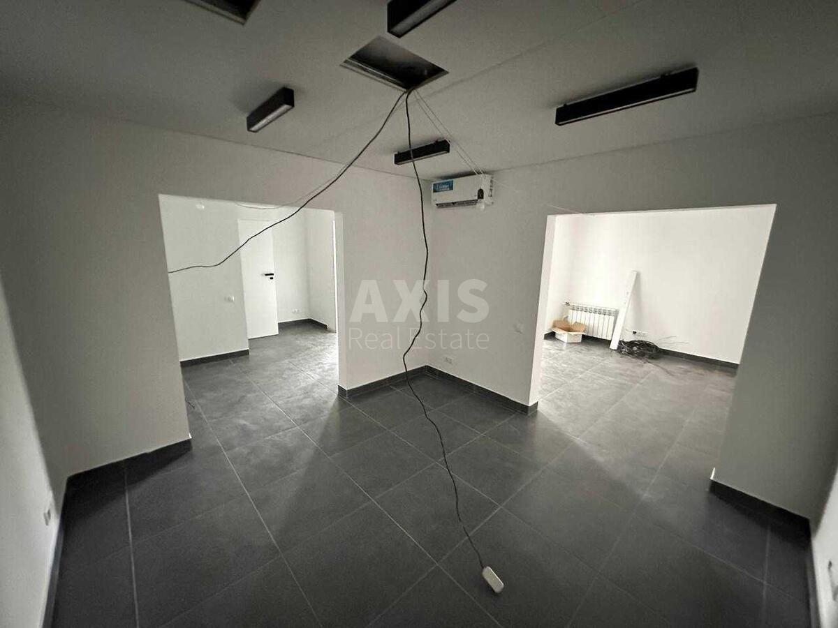 Trade object vul. Dan'kevycha Kostjantyna 8, 52m2587870