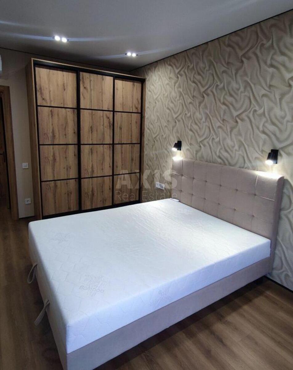 2k apartment vul. Viktora Nekrasova 10631402