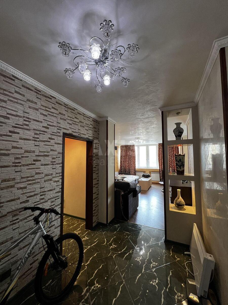 2k apartment vul. Sribnokil's'ka 110