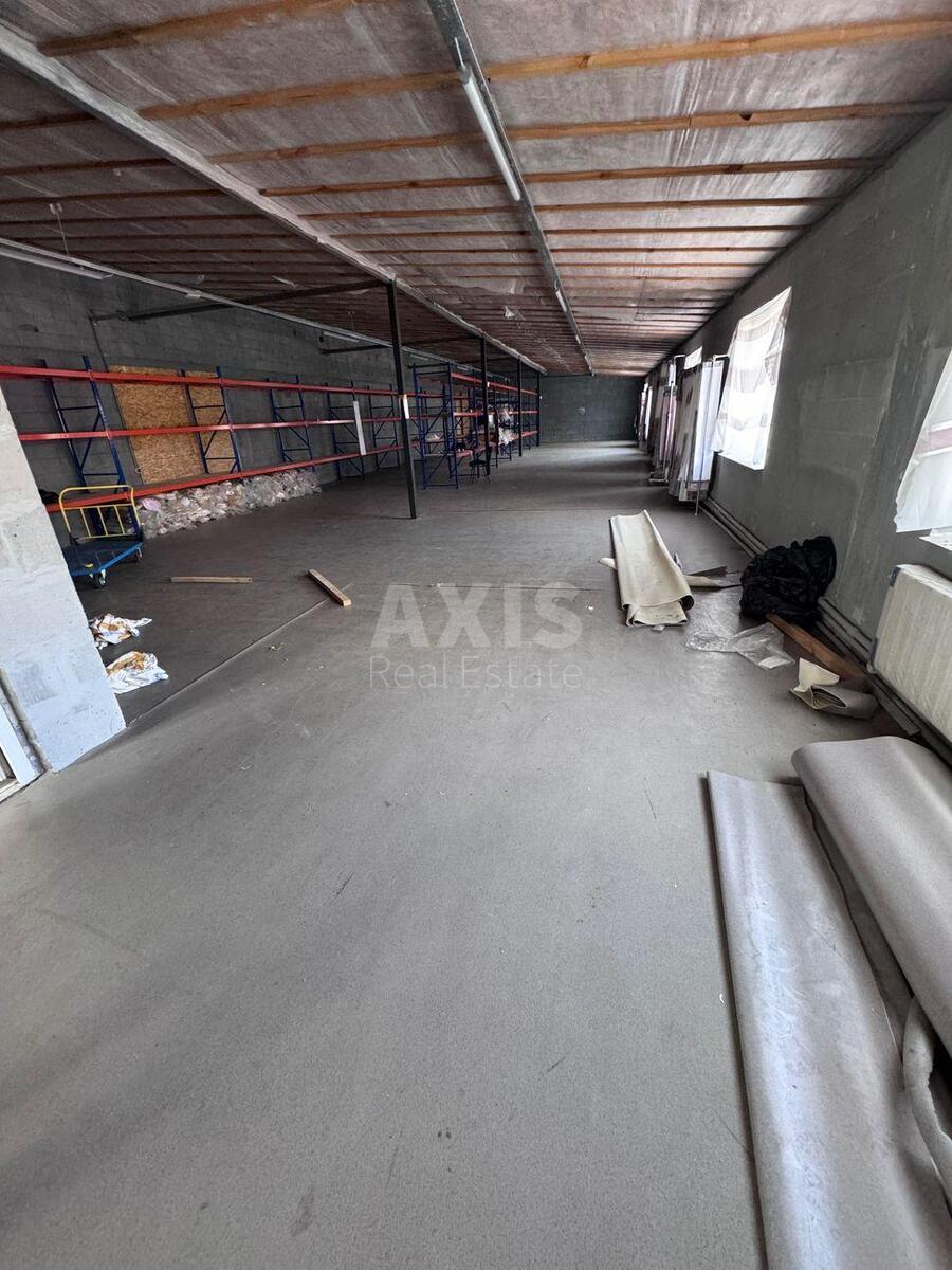Service object vul. Chervonotkac'ka 59А, 1027m2595691