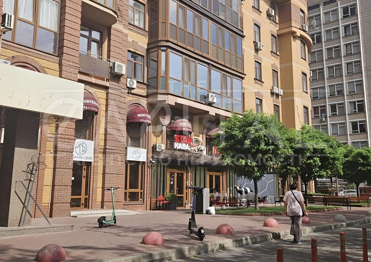 Офис ул. Евгения Коновальца 36В, 200м210