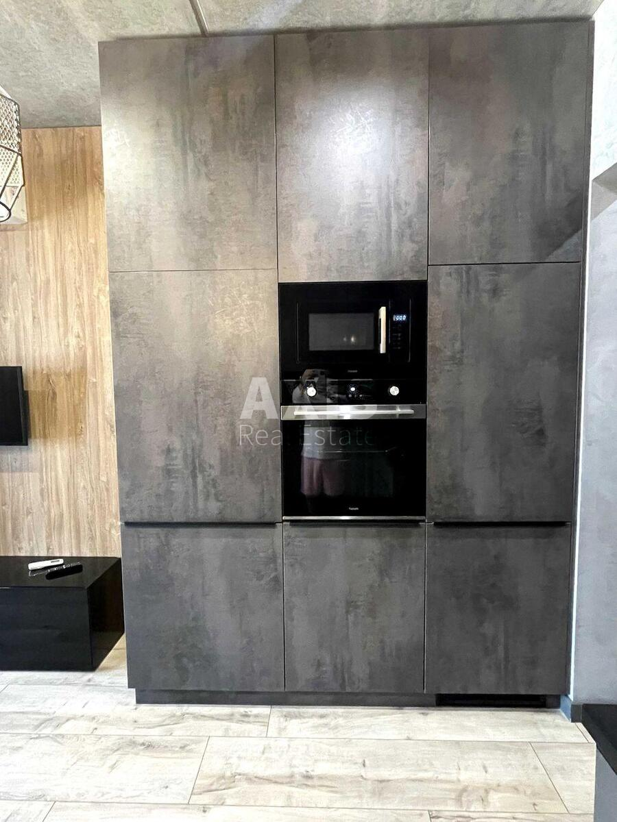 1k apartment vul. Myhajla Maksymovycha 242