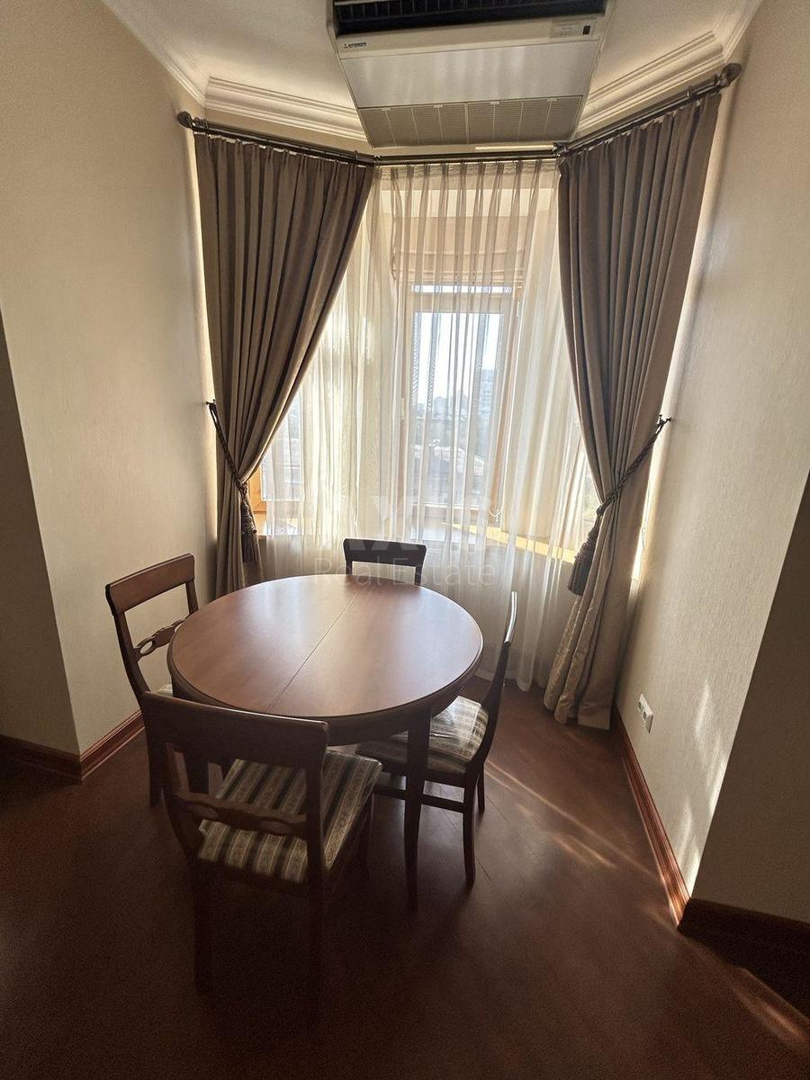 4k apartment vul. Kudrjavs'ka 13/190