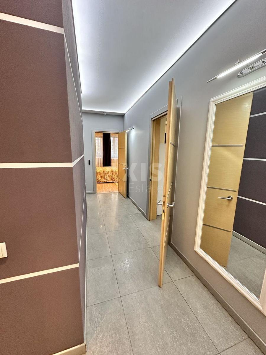 2k apartment vul. Golosii'vs'ka 13Б10