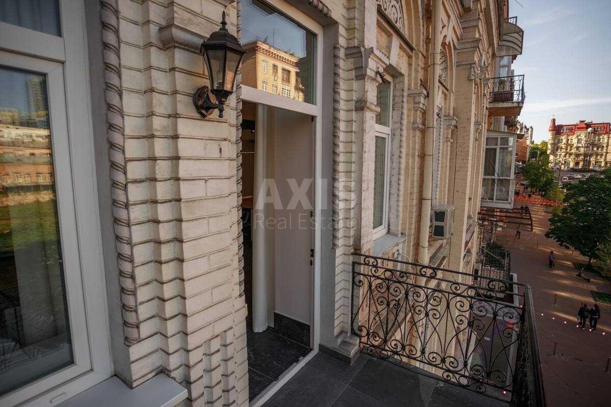 Office vul. Velyka Vasyl'kivs'ka 58, 100m27