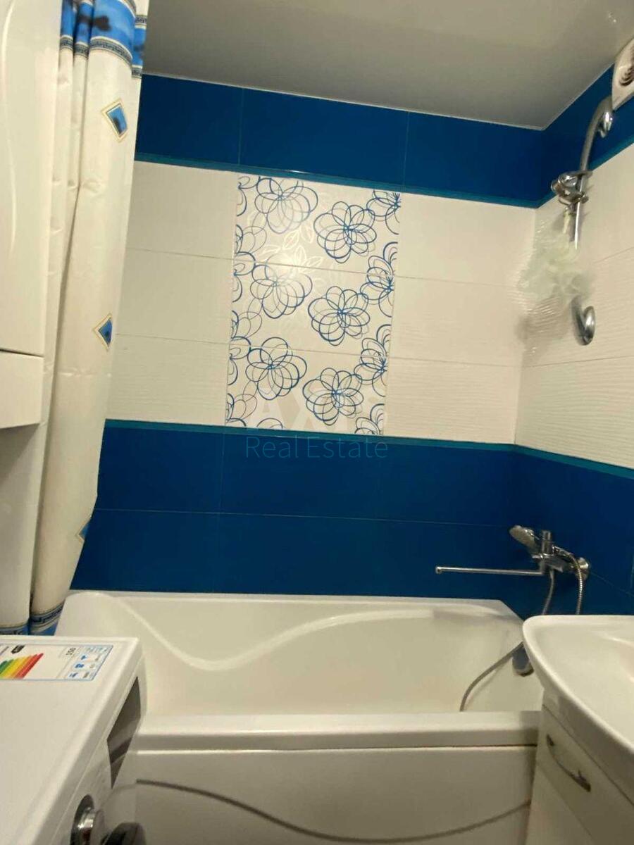 2k apartment pr-t Svobody 4564036