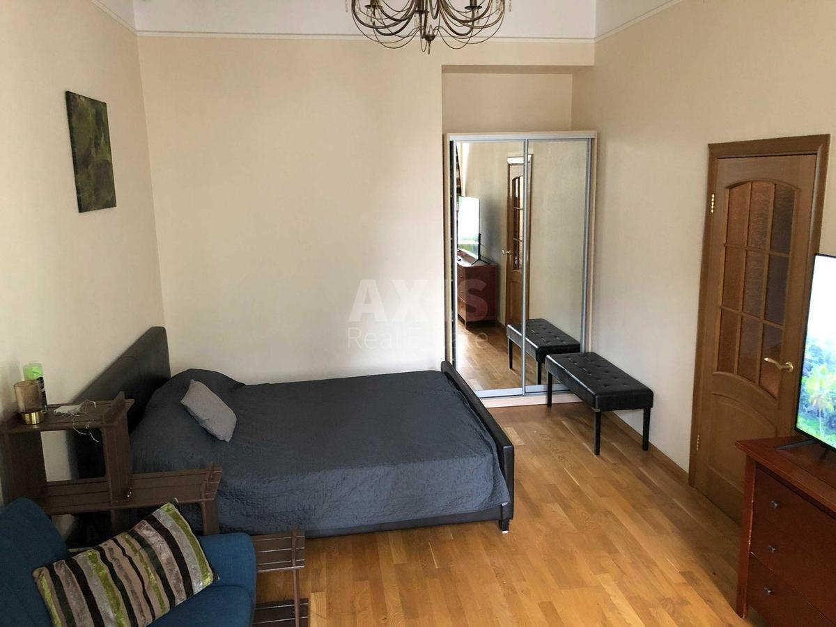 1k apartment vul. Antonovycha 393