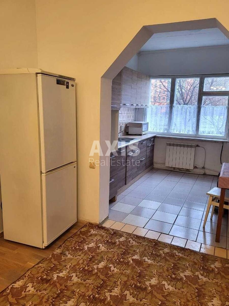 3k apartment prov. Kvituchyj 120