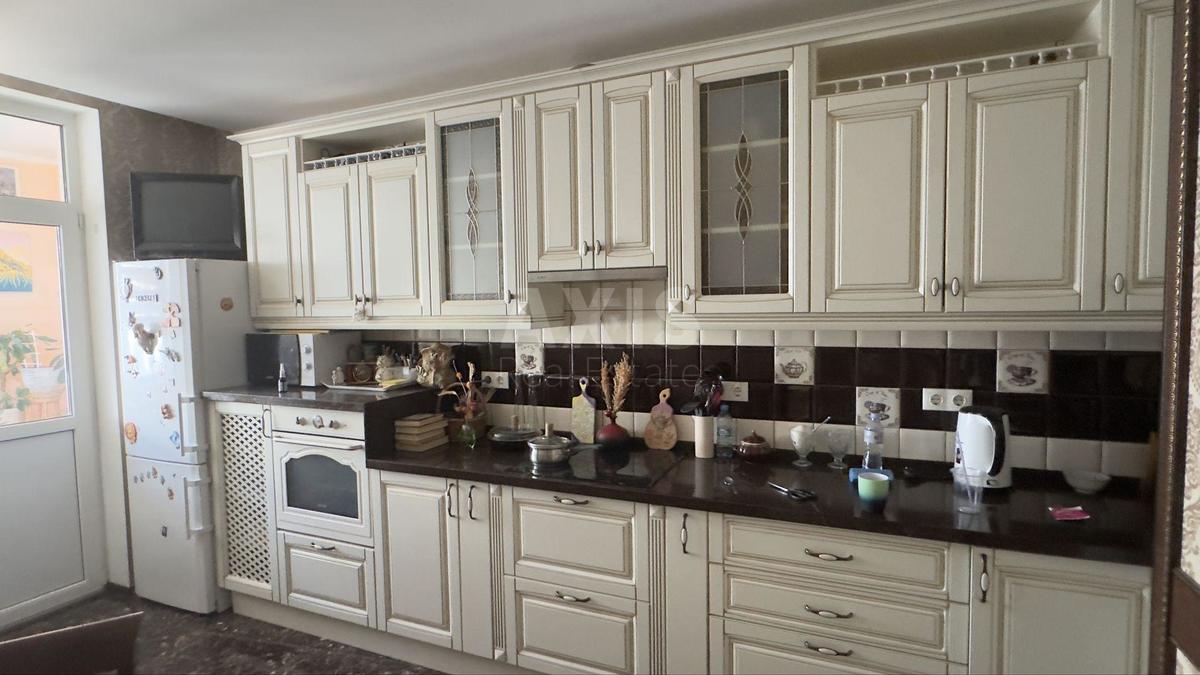 2k apartment vul. Zarichna 1