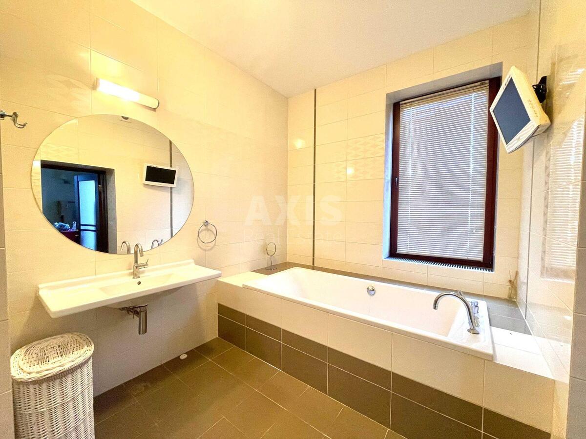 3k apartment vul. Klinichna 285823010