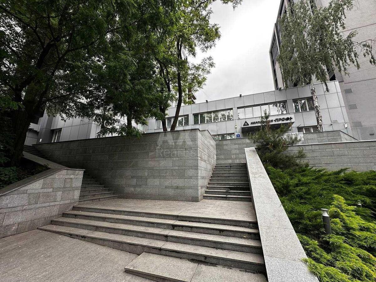 Office vul. Strutyns'kogo Sergija 8, 708m26258516