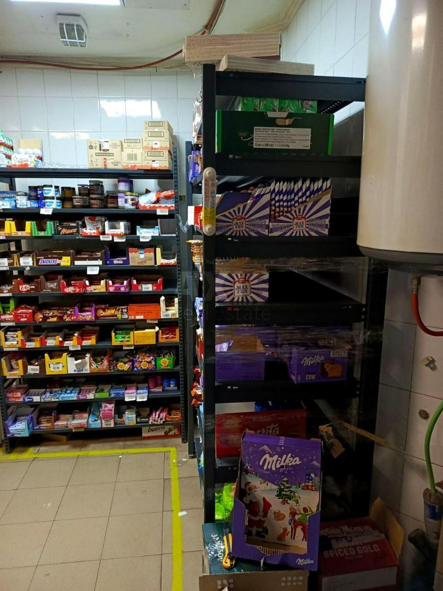 Trade object pr-t Bazhana Mykoly 14, 250m26232411