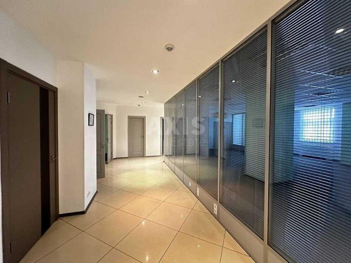Office vul. Velyka Vasyl'kivs'ka 72, 344m2527890