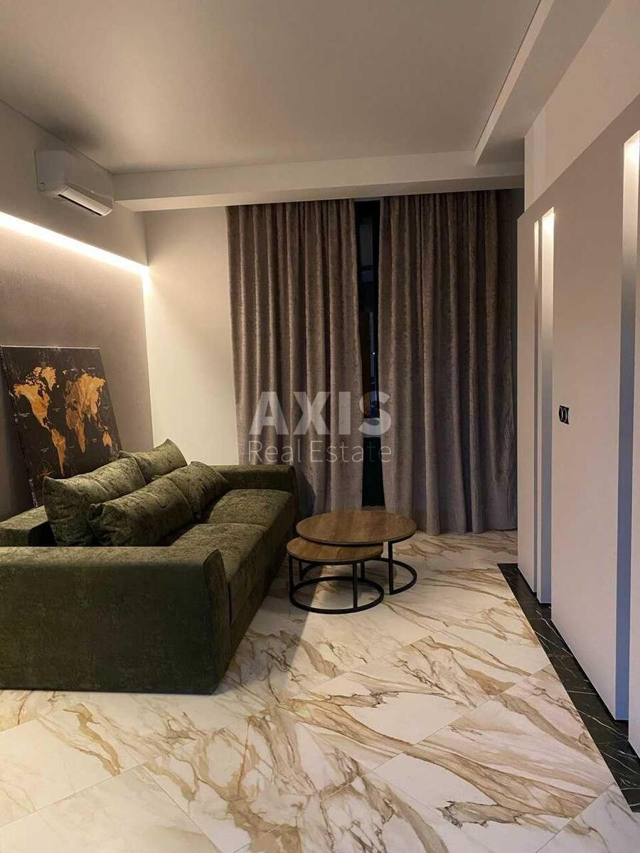 1k apartment vul. Dragomyrova Myhajla 14А2