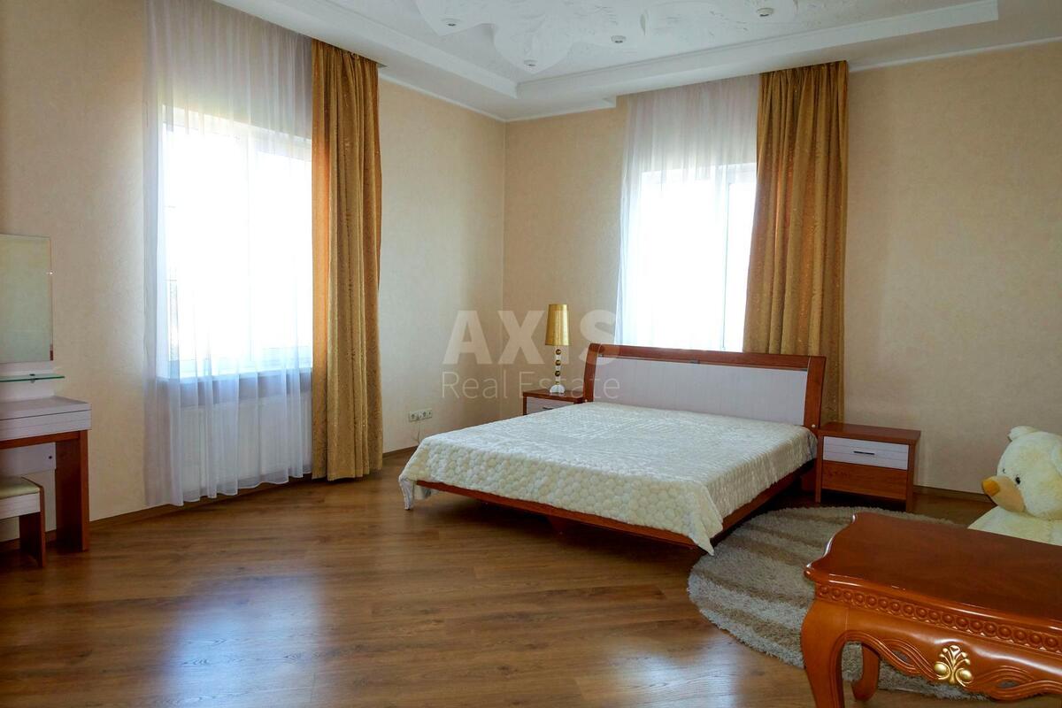 House vul. Bogatyrs'ka, 650m2, Kyiv city5934210