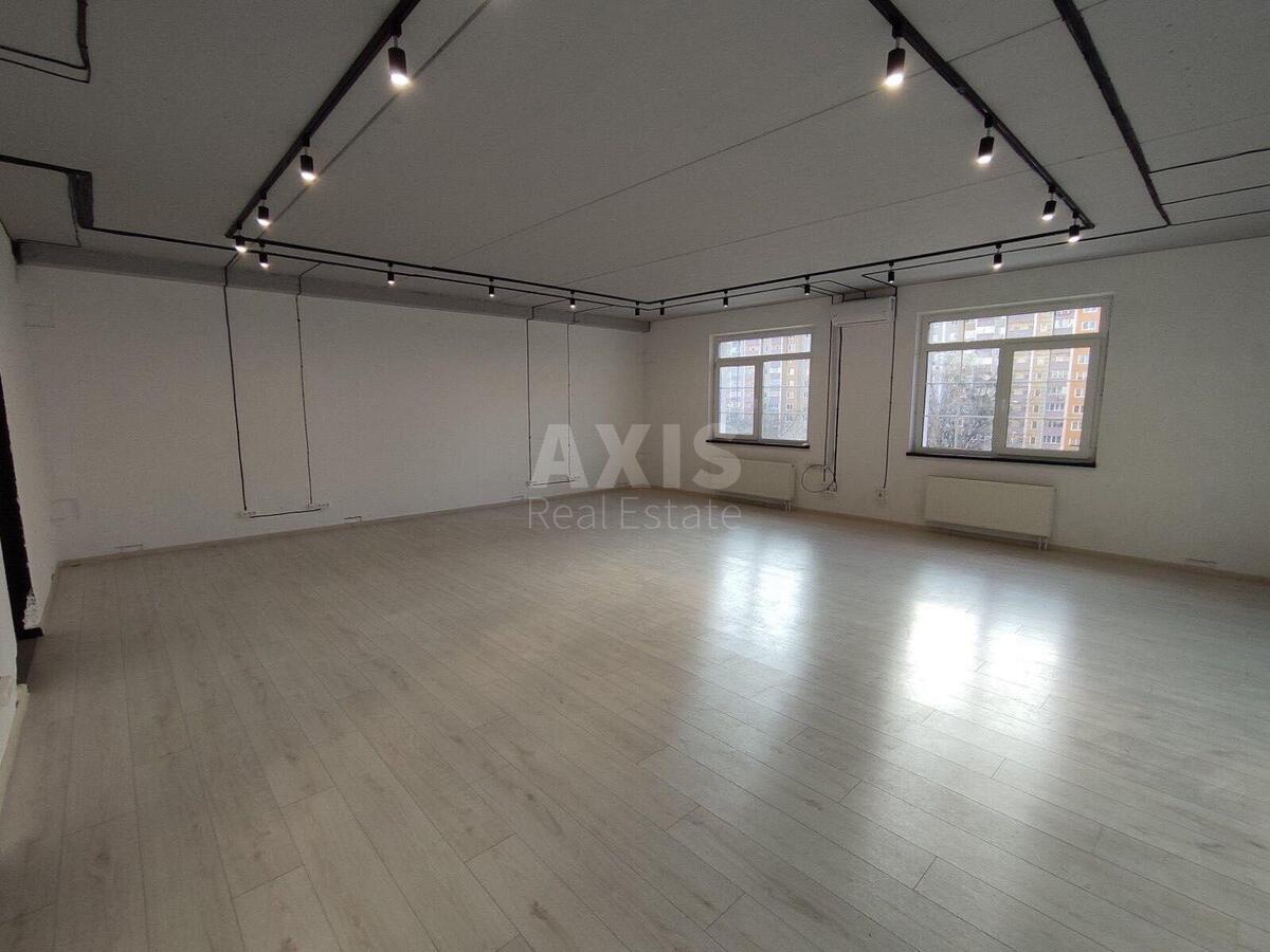 Office vul. Myhajla Maksymovycha 24, 80m24