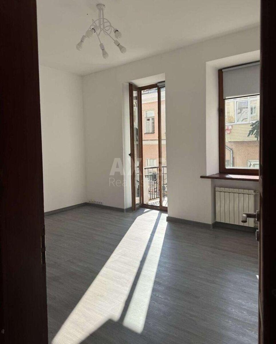 Office vul. Patorzhyns'kogo 4, 102m2586838
