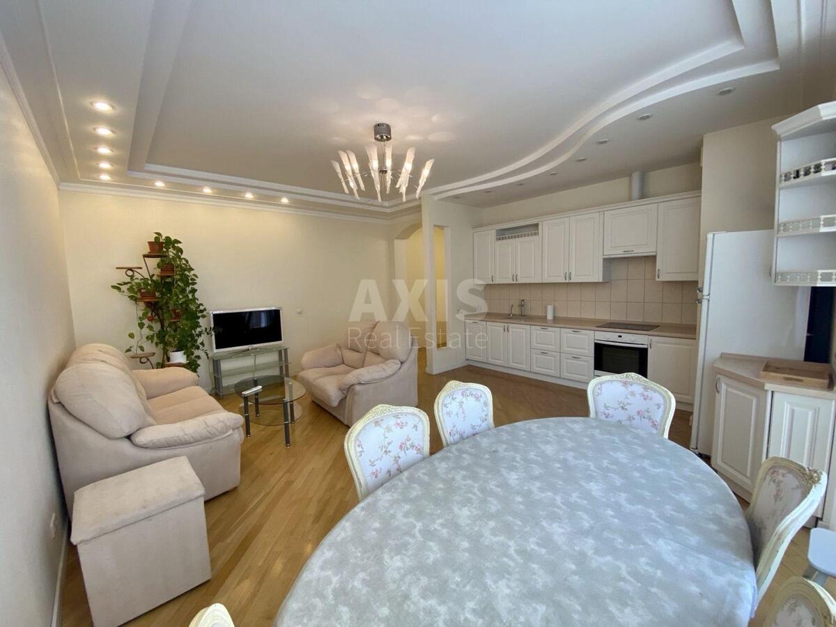 3k apartment vul. Pavlivs'ka 174