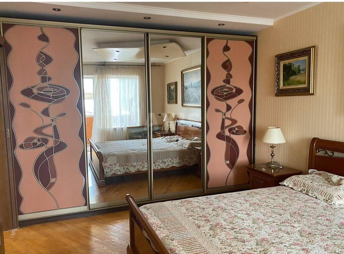 3k apartment pr-t Grygorenka Petra 5630538