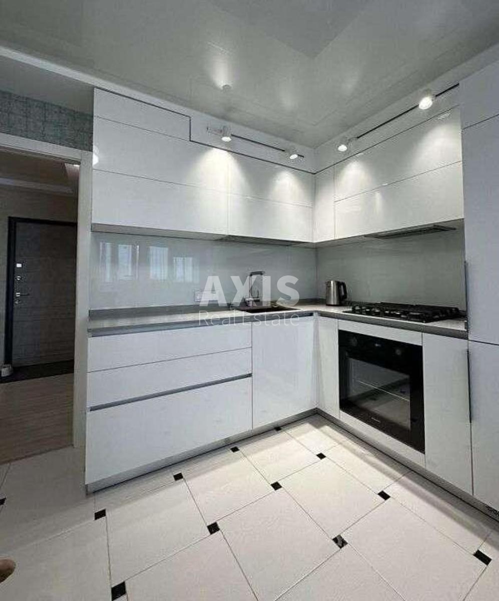 1k apartment vul. Serafymovycha 10