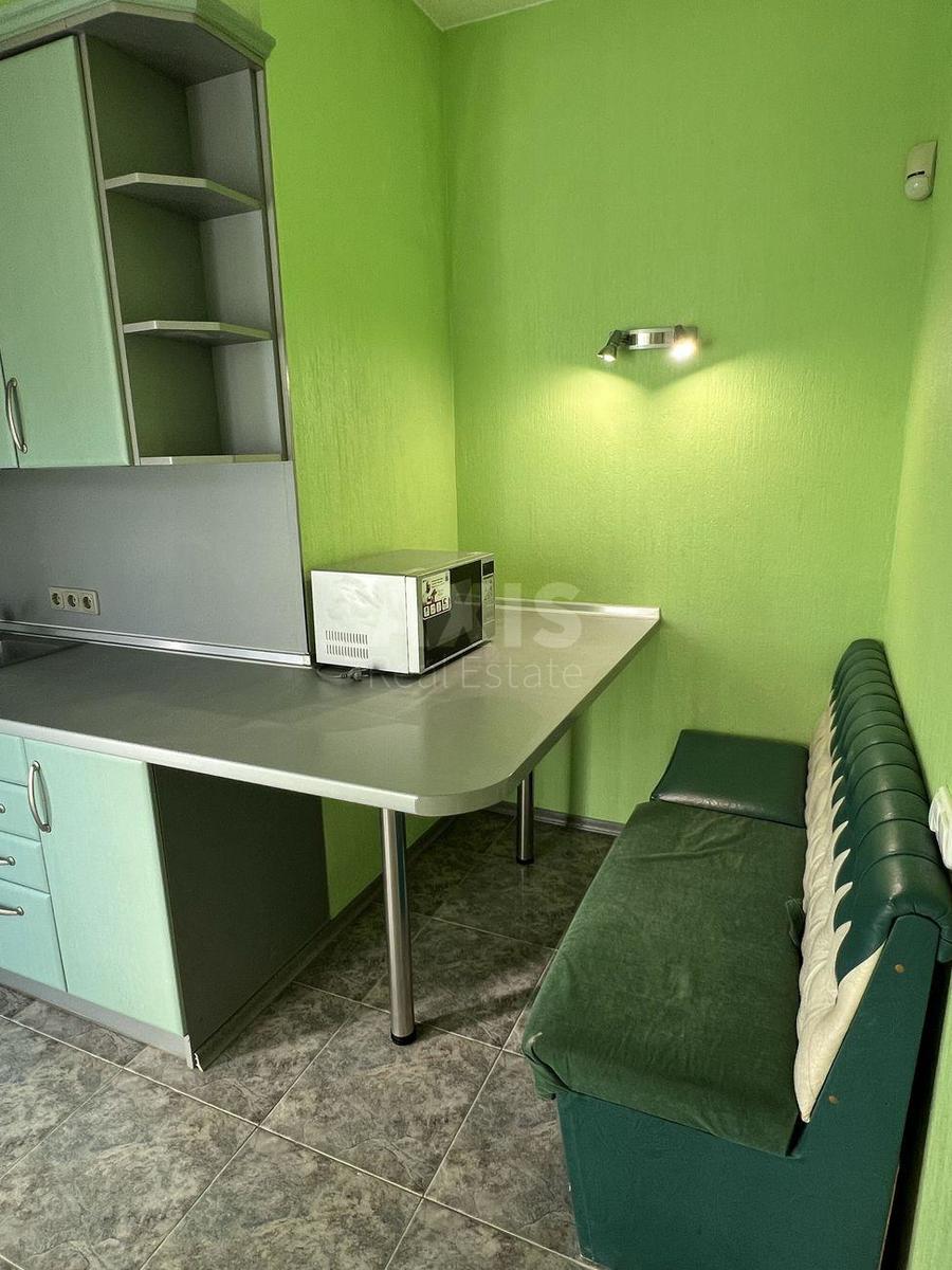 2k apartment vul. Volodymyra Sal's'kogo 56