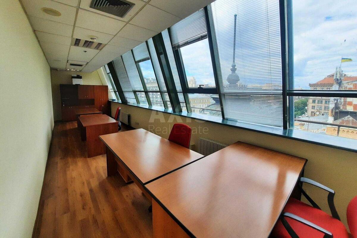 Office vul. Basejna 2А, 191m2582100