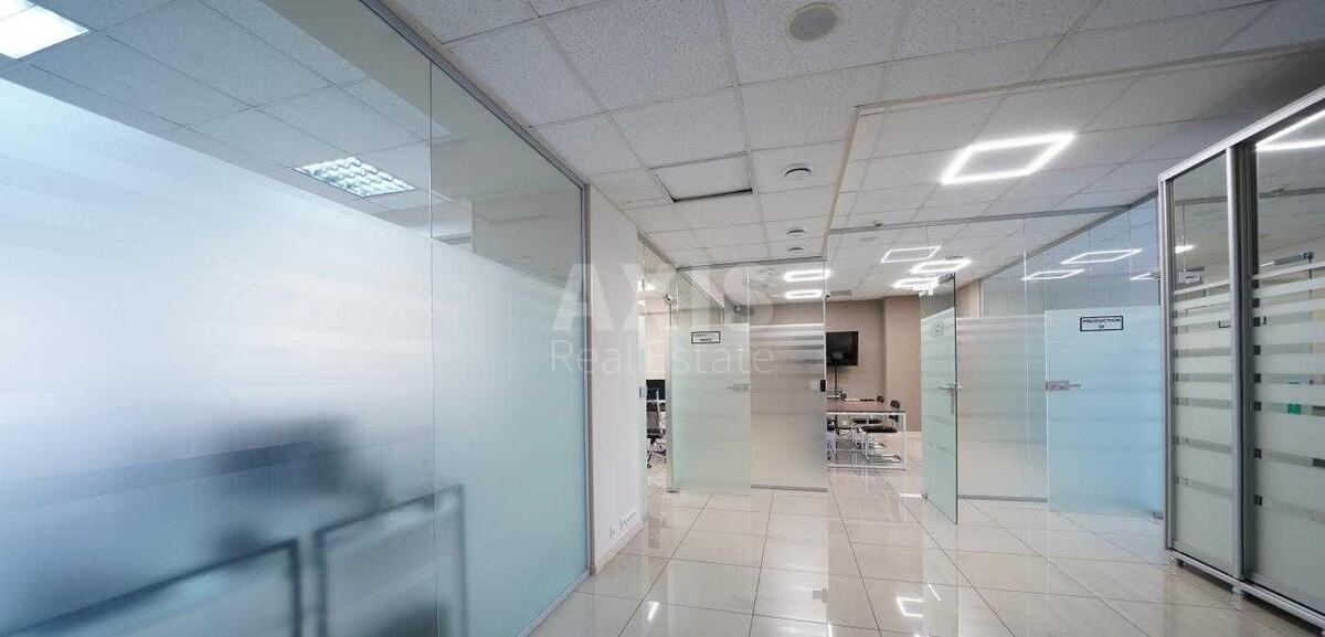 Office vul. Velyka Vasyl'kivs'ka 72, 400m2580818