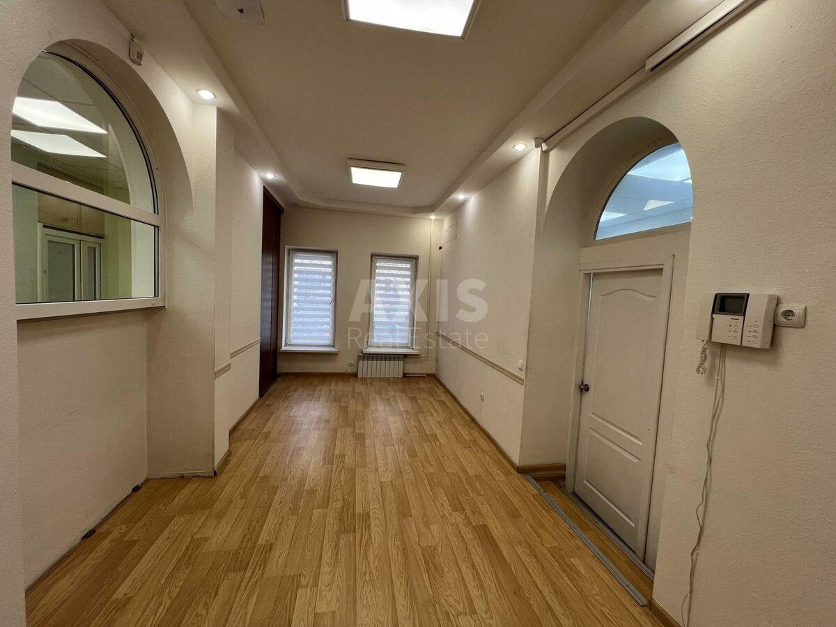 Объект торговли ул. Оболонская 7, 90м2623965