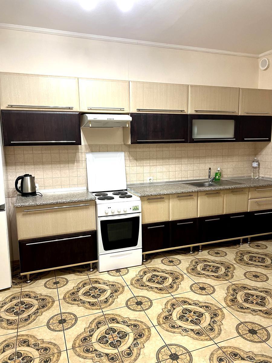 3k apartment vul. Sribnokil's'ka 162438