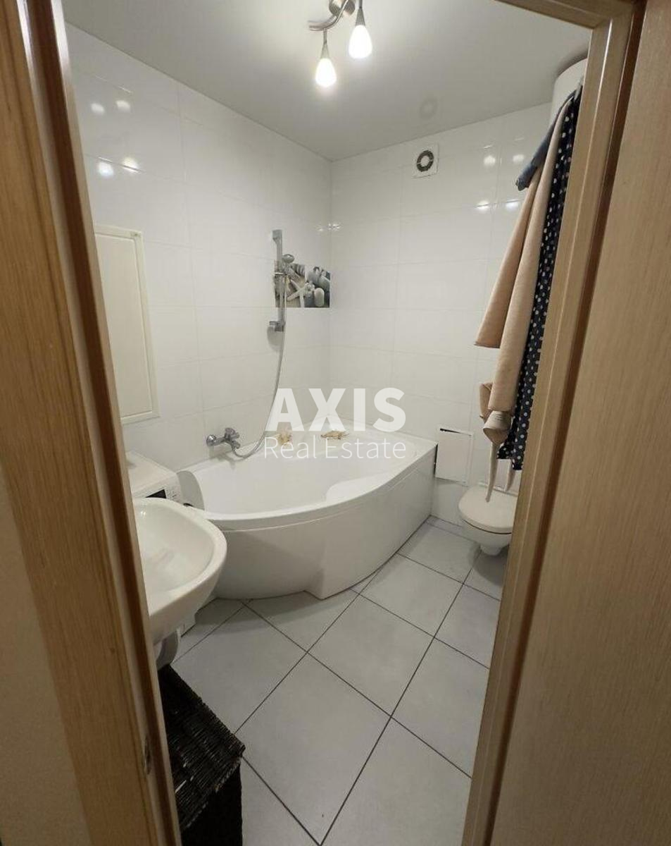 3k apartment vul. Jerevans'ka 2913