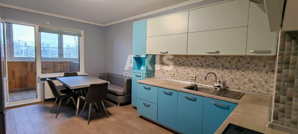 3k apartment vul. Zabolotnogo Akademika 15Г