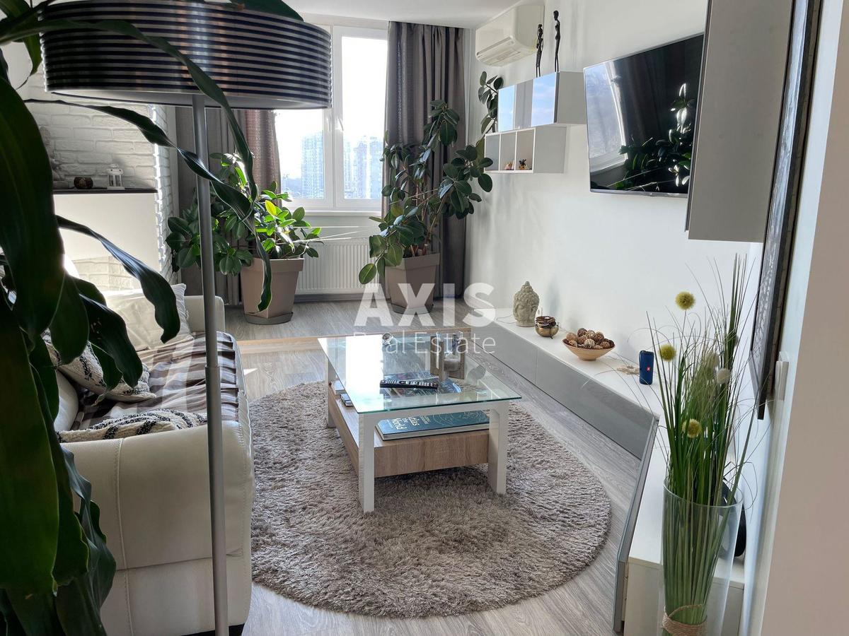 1k apartment vul. Ryz'ka 73Г408731