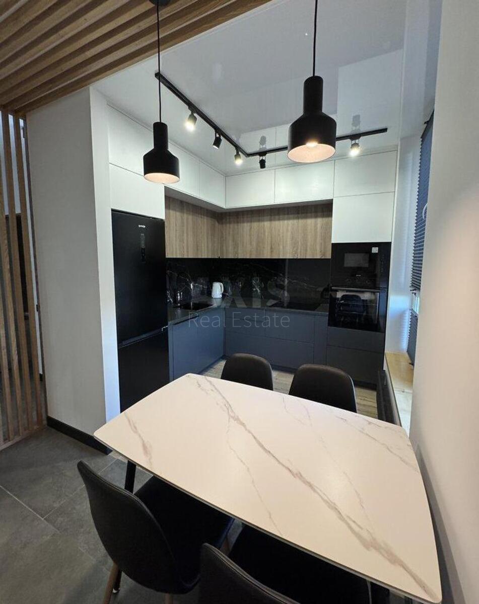 1k apartment vul. Grechka Marshala 10Б