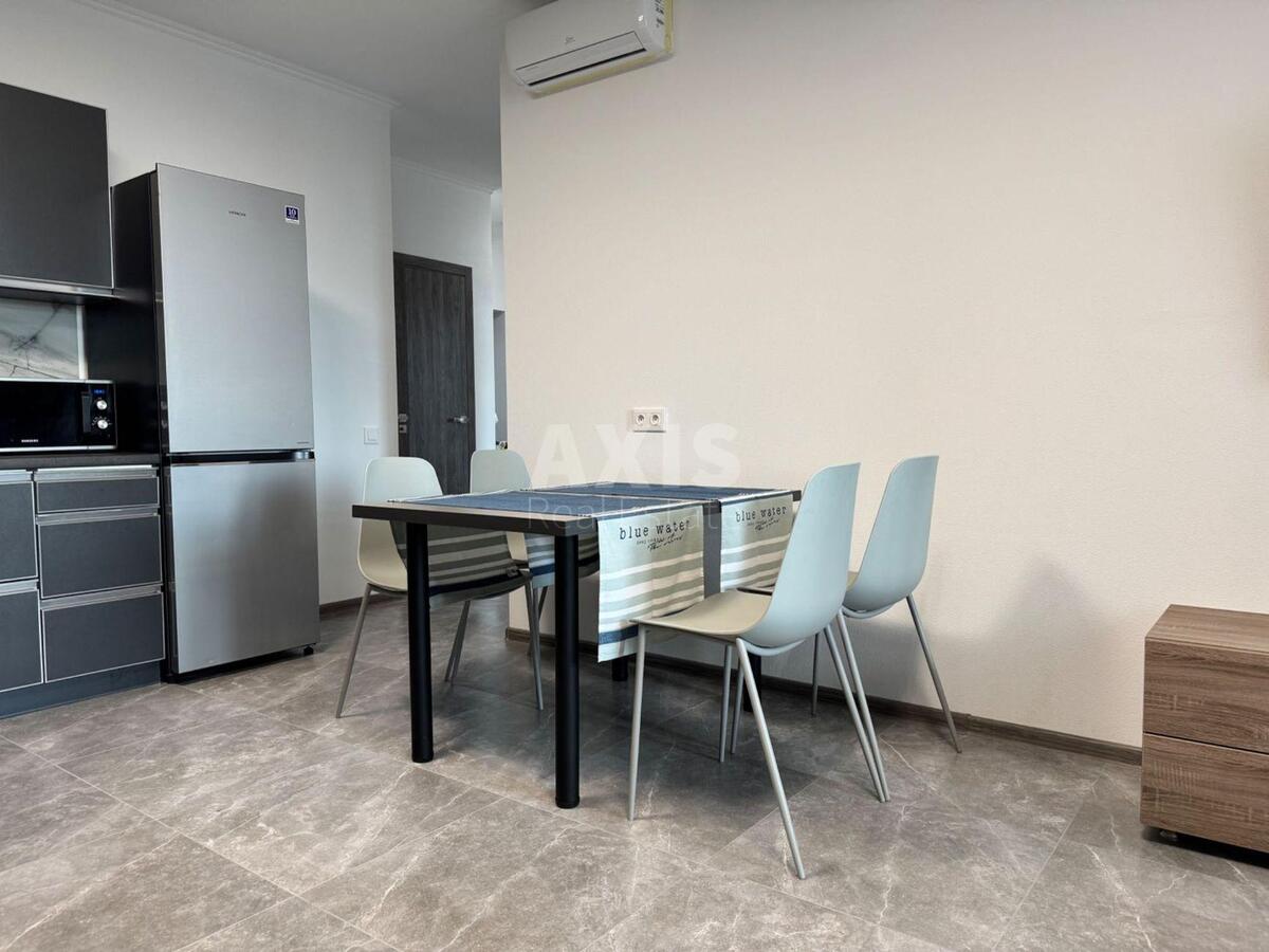 2k apartment vul. Lypkivs'kogo Vasylja Mytropolyta 37В593572