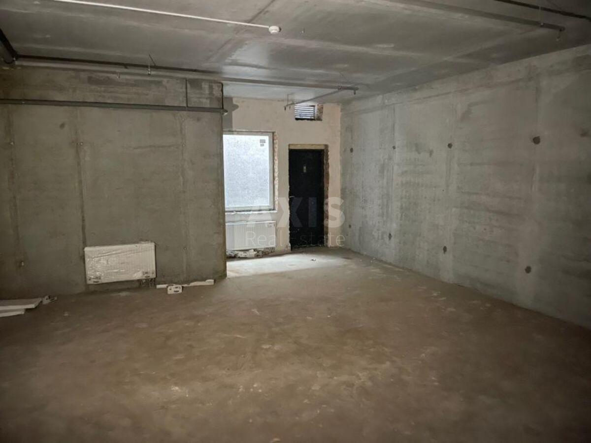 Trade object vul. Sverstjuka Jevgena 4, 210m27