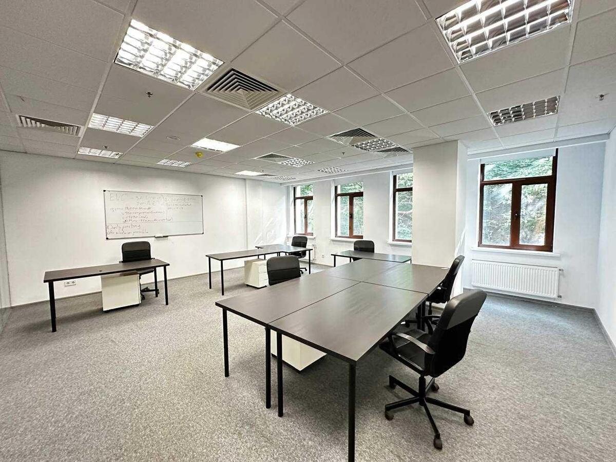 Office vul. Sagajdachnogo Petra 11, 450m210