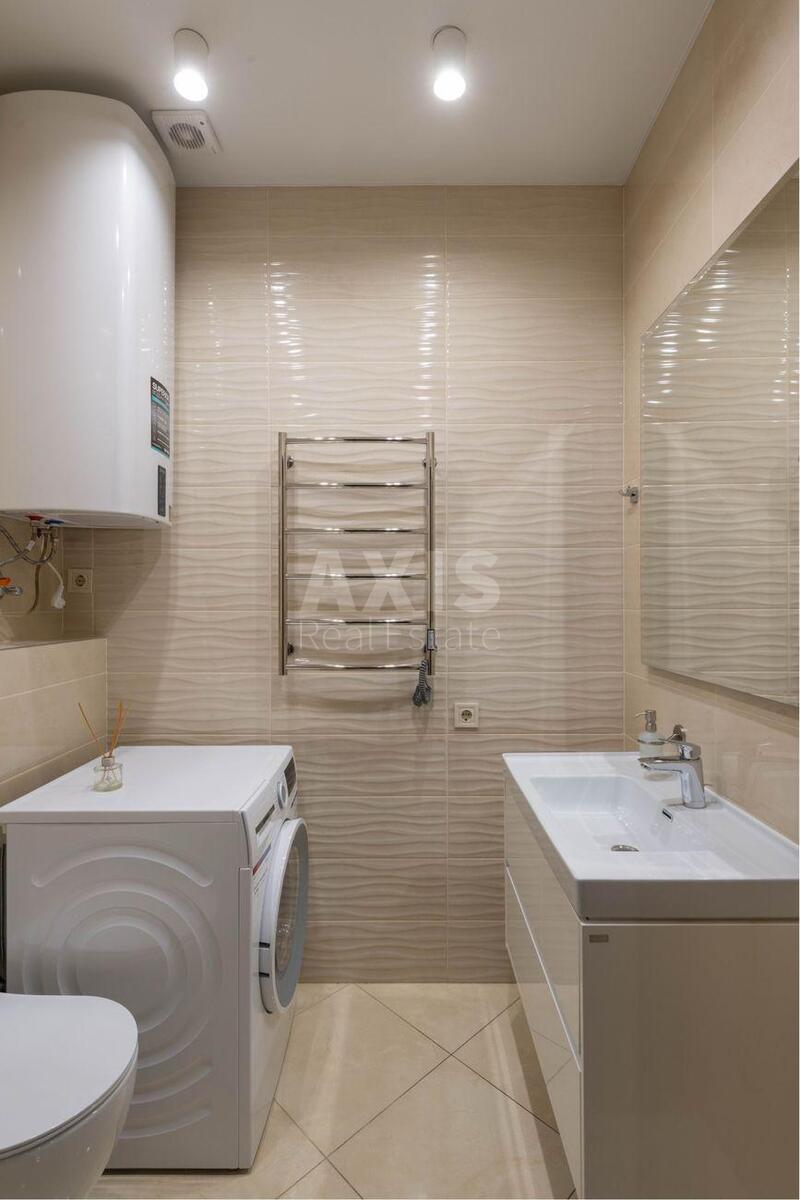 4k apartment vul. Buslivs'ka 12631215