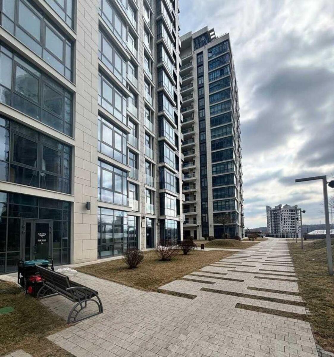 4k apartment vul. Dragomyrova Myhajla 17Б