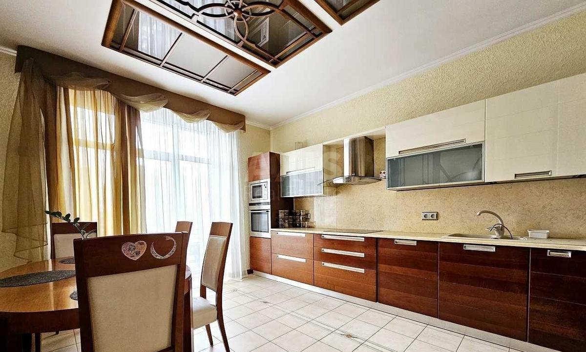 3k apartment vul. Mazepy Ivana 12А