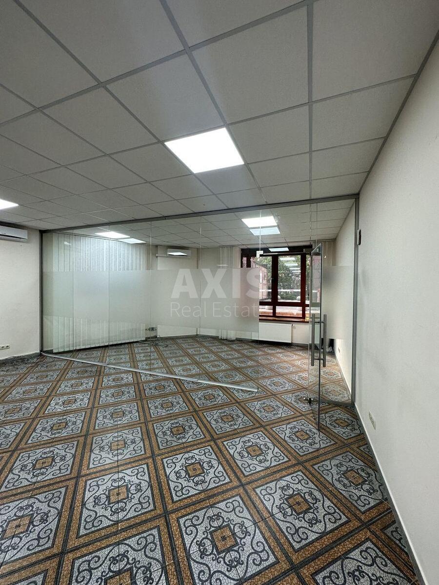 Офис ул. Панаса Мирного 1, 135м2