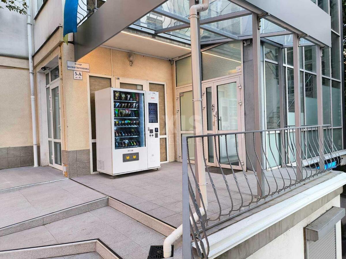 Офис ул. Василия Тютюнника 5А, 96м25965618