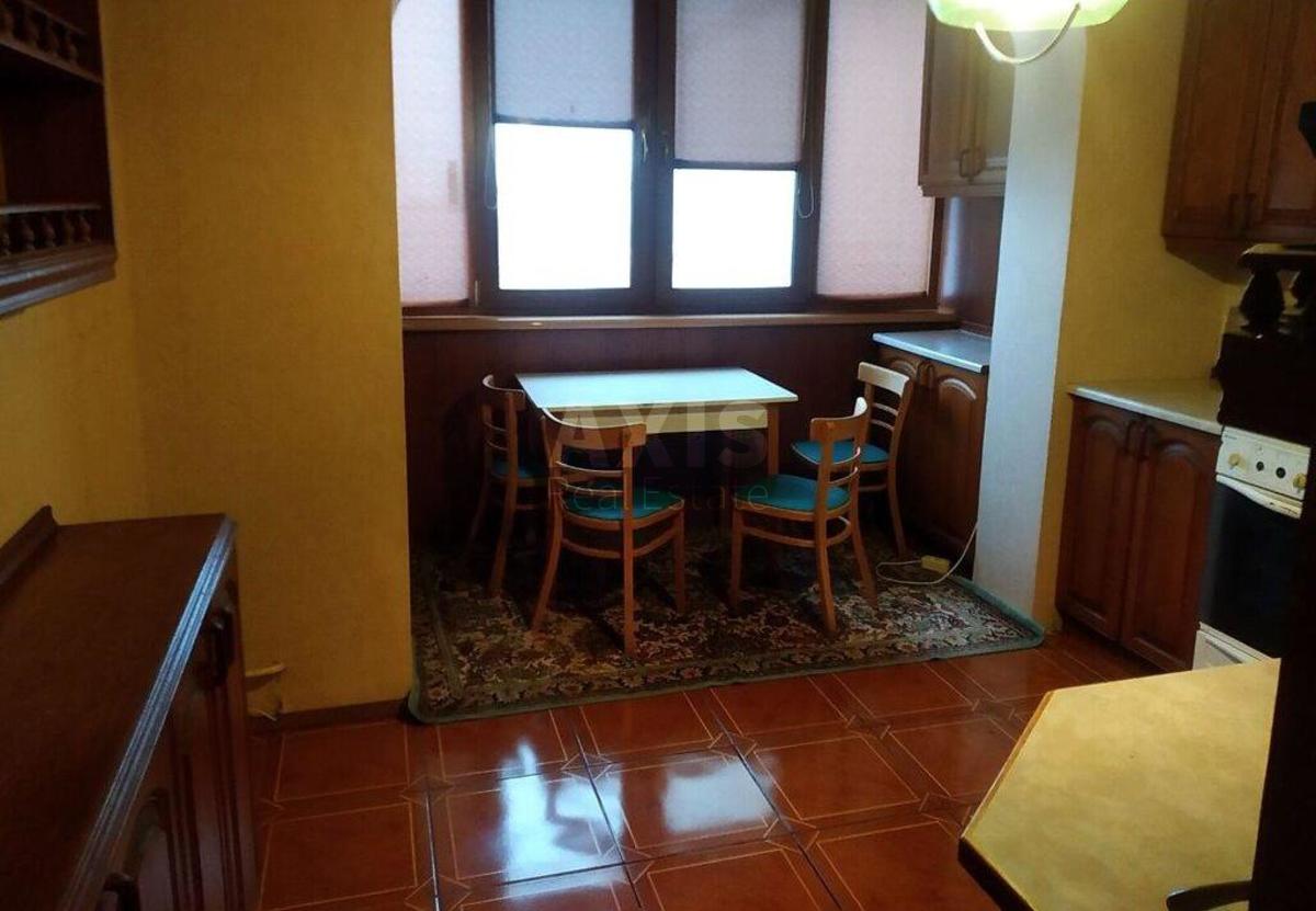 2k apartment pr-t Svobody 4А2